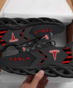 Tesla Schuhe