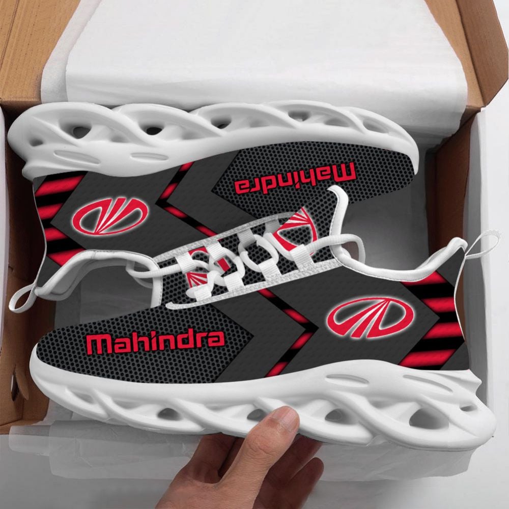 Mahindra Schuhe